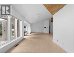 2pc Bathroom - 6210 53 Avenue, Camrose, AB T4V4H4 Photo 10