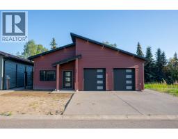 Kitchen of 117 960 NORTH NECHAKO ROAD · Prince George, BC