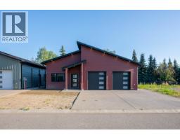 Living room of 117 960 NORTH NECHAKO ROAD · Prince George, BC