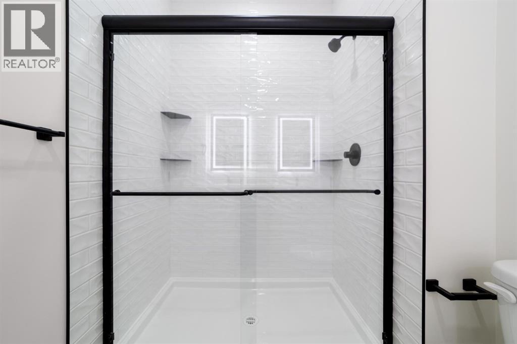 5737 55 Avenue - Photo 20