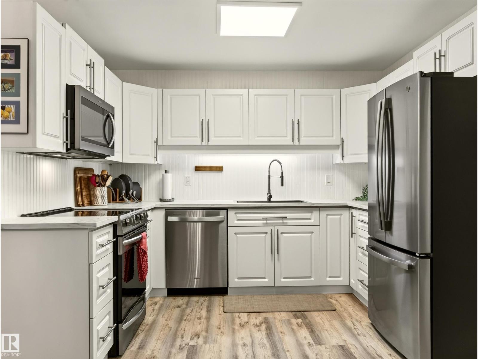 211 9003 106A Avenue NW - Photo 12