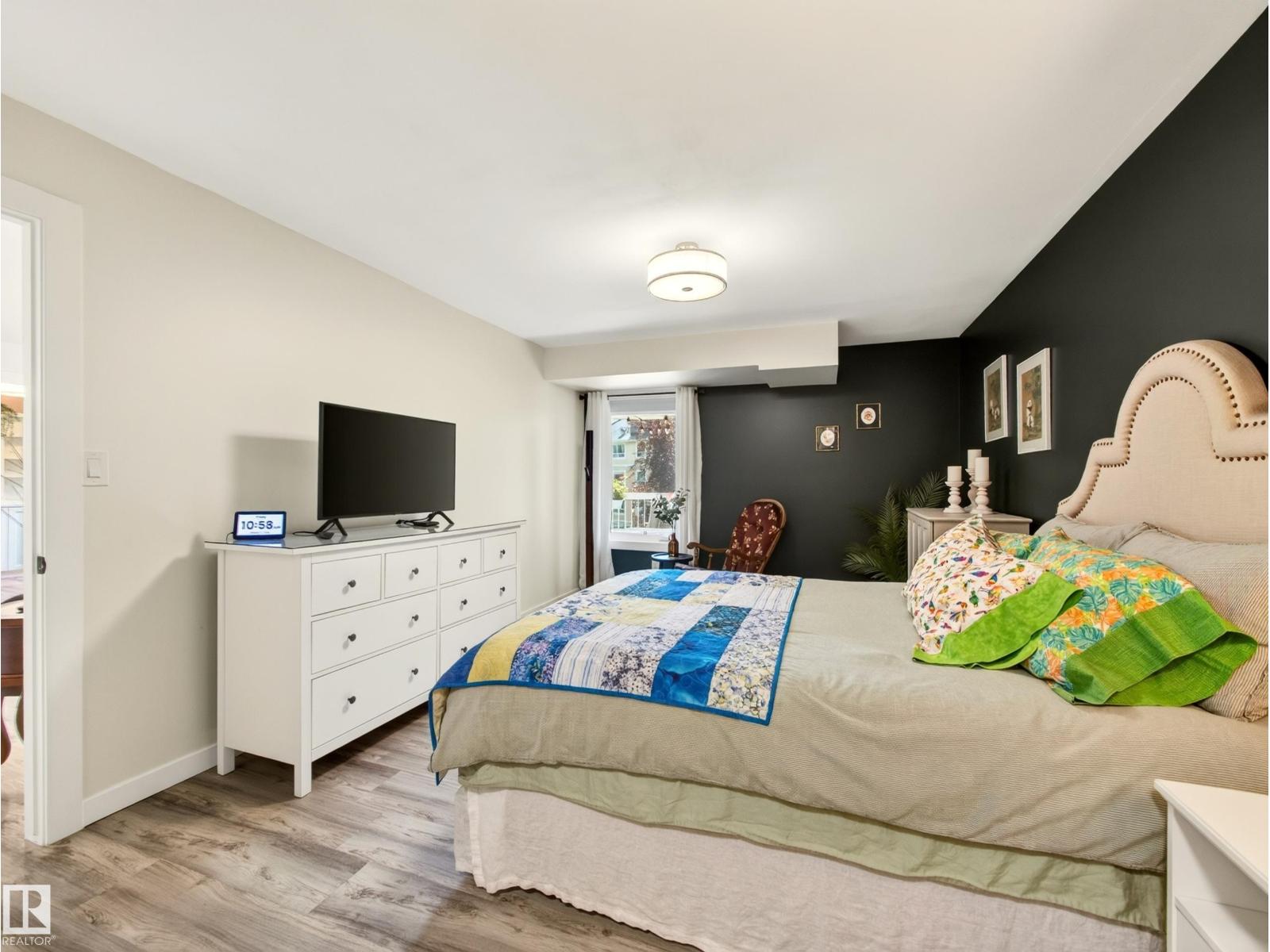#211 9003 106A AV NW - 39