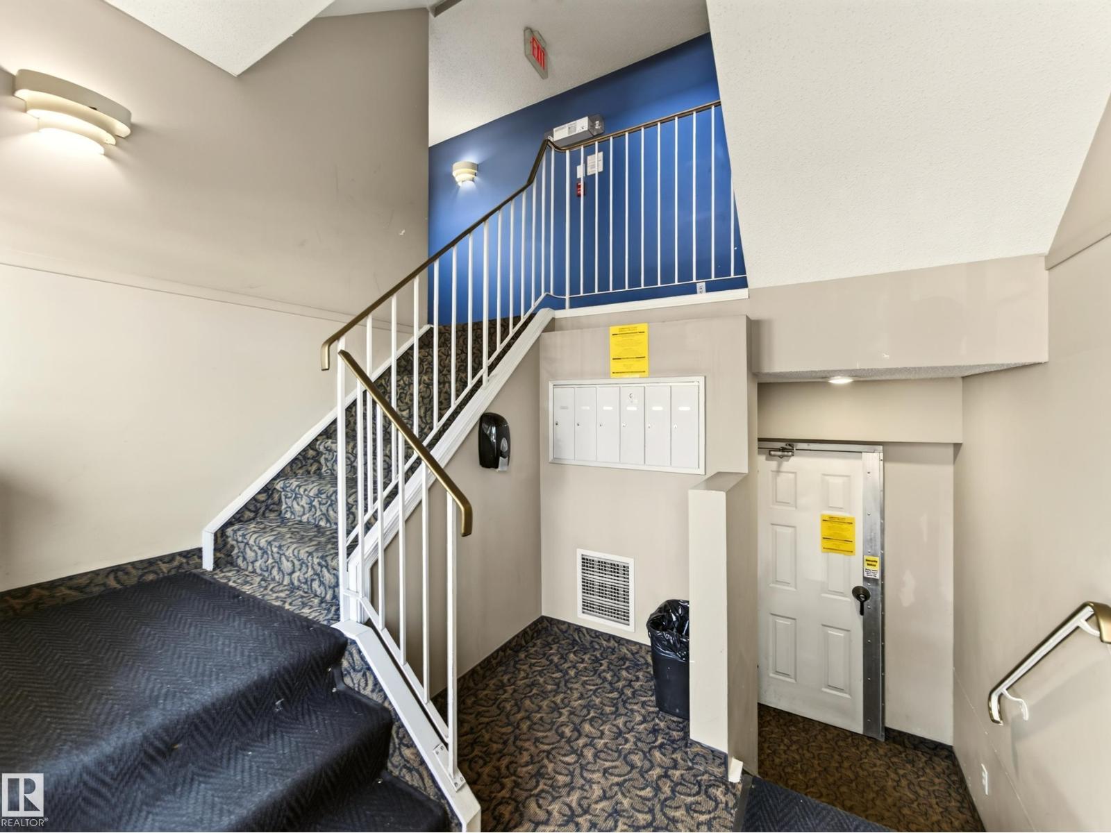 211 9003 106A Avenue NW - Photo 48