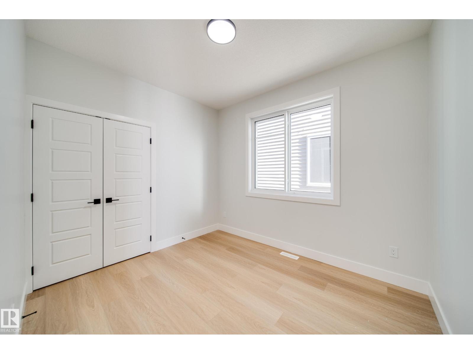 7027 177 Avenue NW - Photo 17