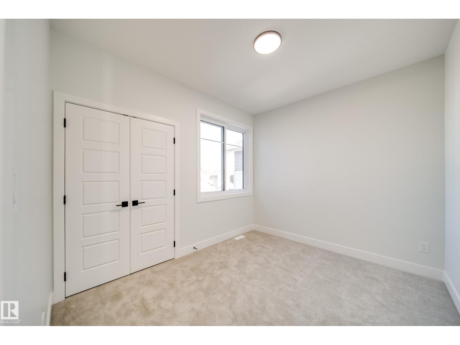 7027 177 Avenue NW - Photo 22