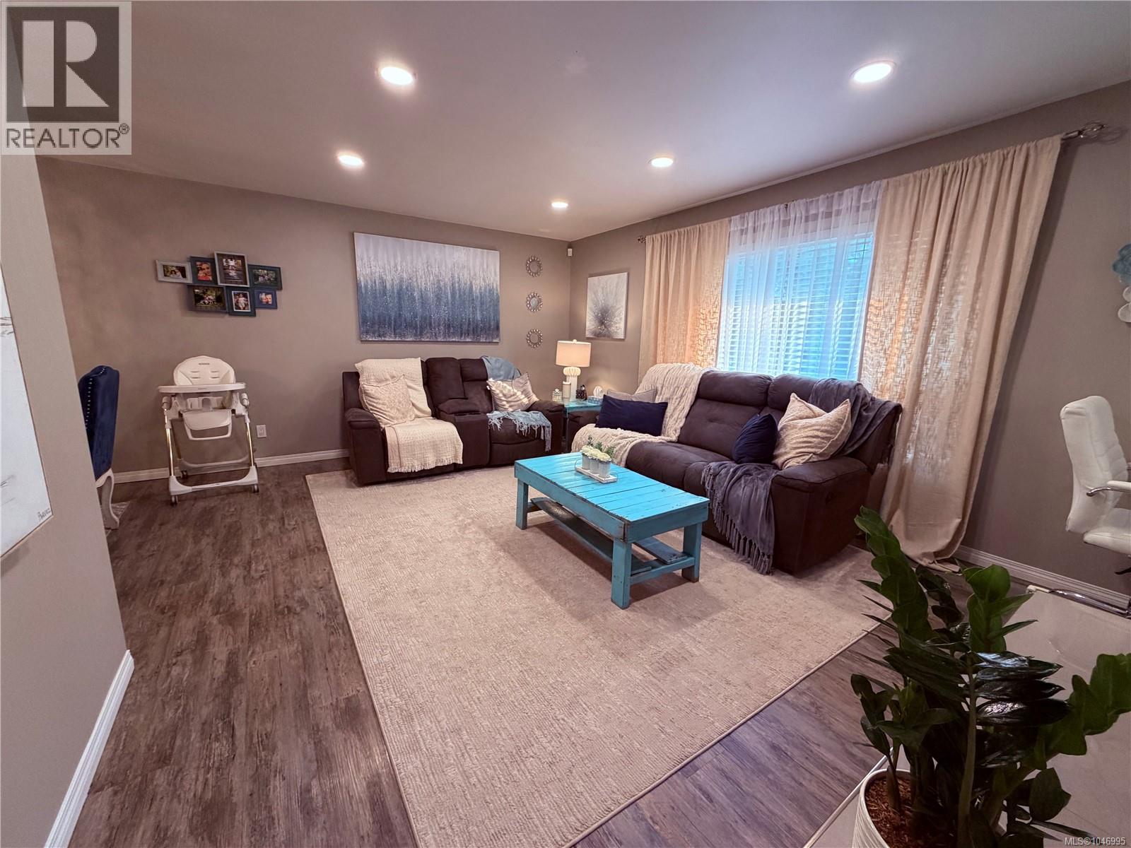 3374 Uplands Dr, Nanaimo