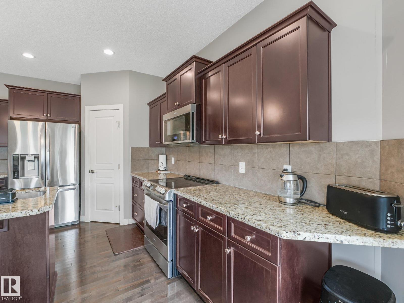 1478 37B Avenue NW - Photo 18