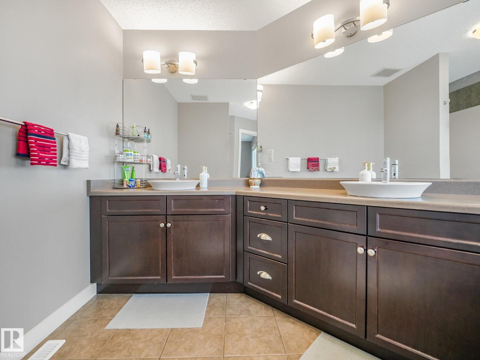 1478 37B Avenue NW - Photo 34