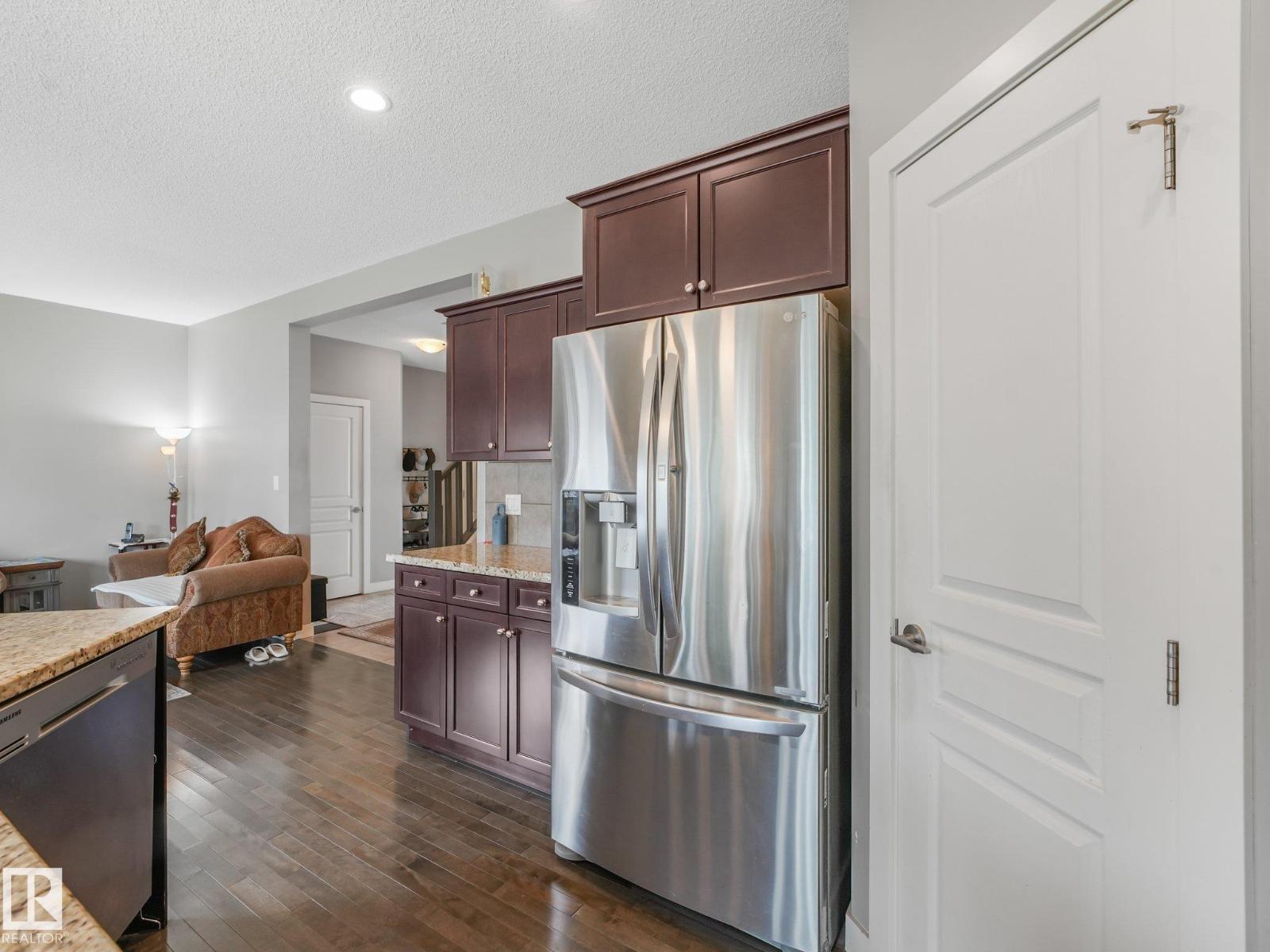 1478 37B Avenue NW - Photo 20
