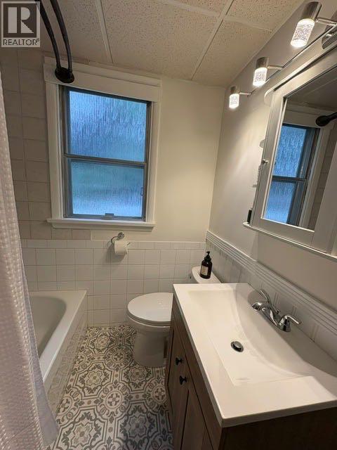 374 10 Street Southeast - Photo 8