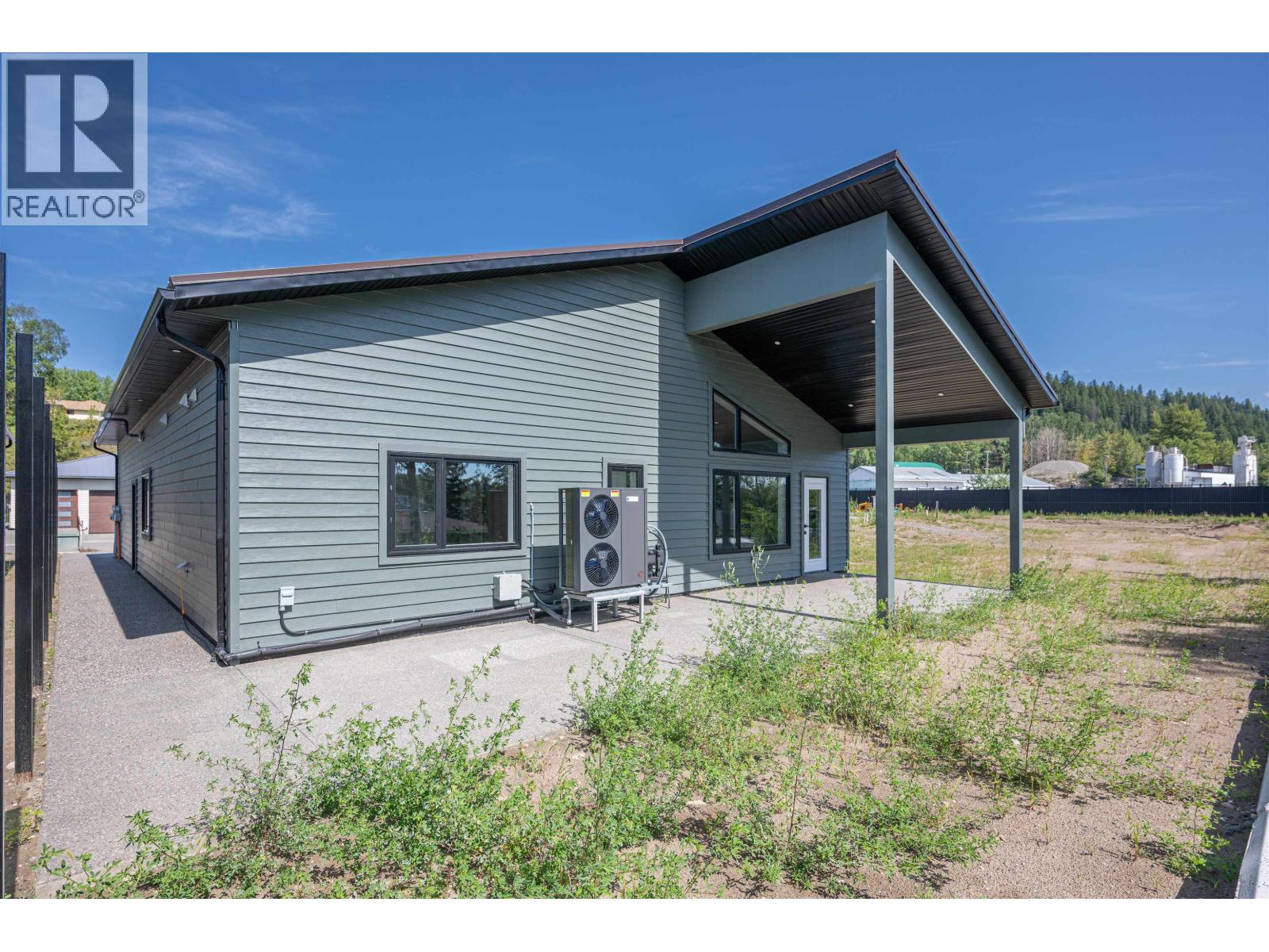 Photo 8 of 41 — 119 960 NORTH NECHAKO ROAD · Prince George, BC