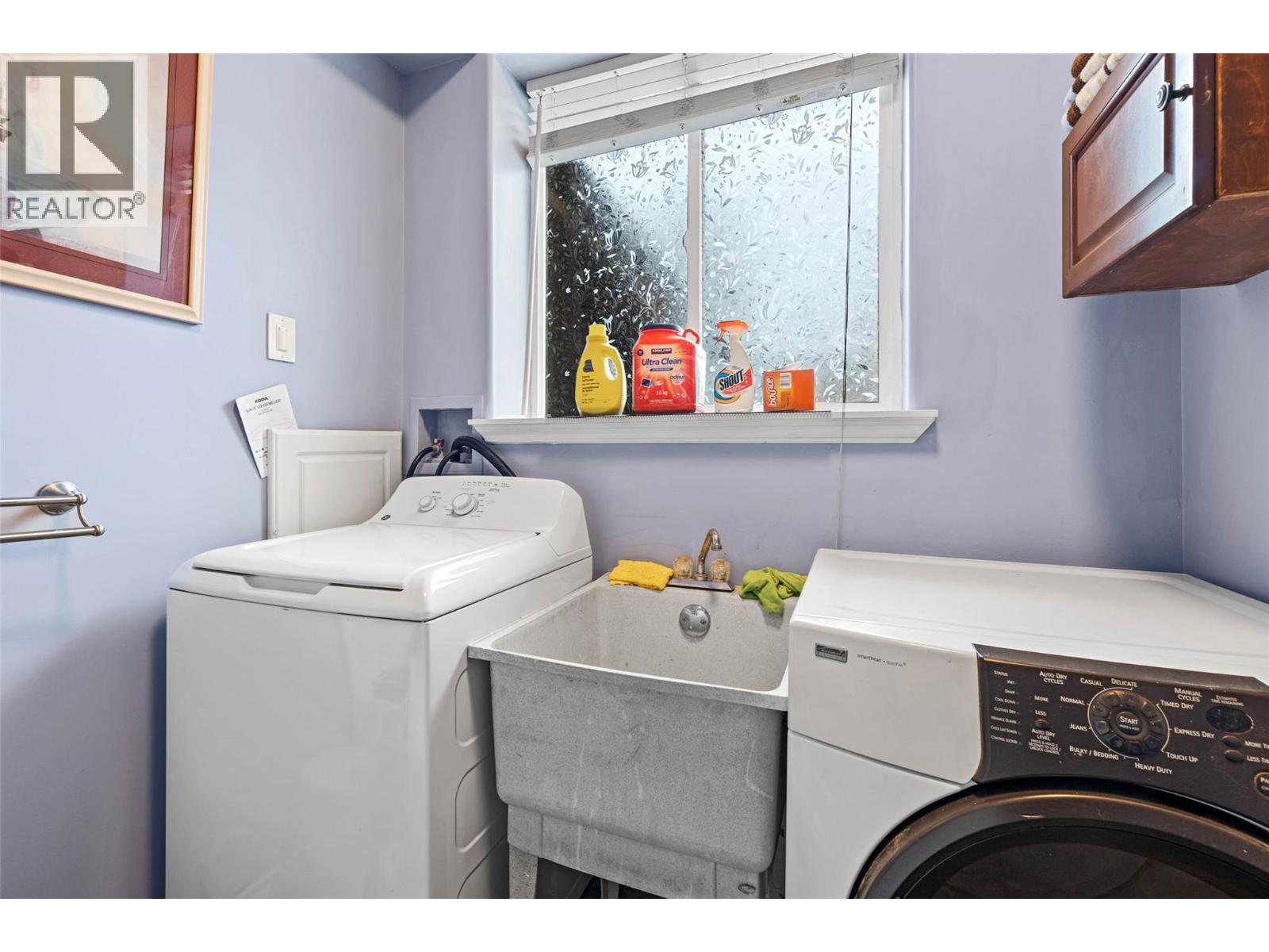 6327 Squilax-Anglemont Road - 26