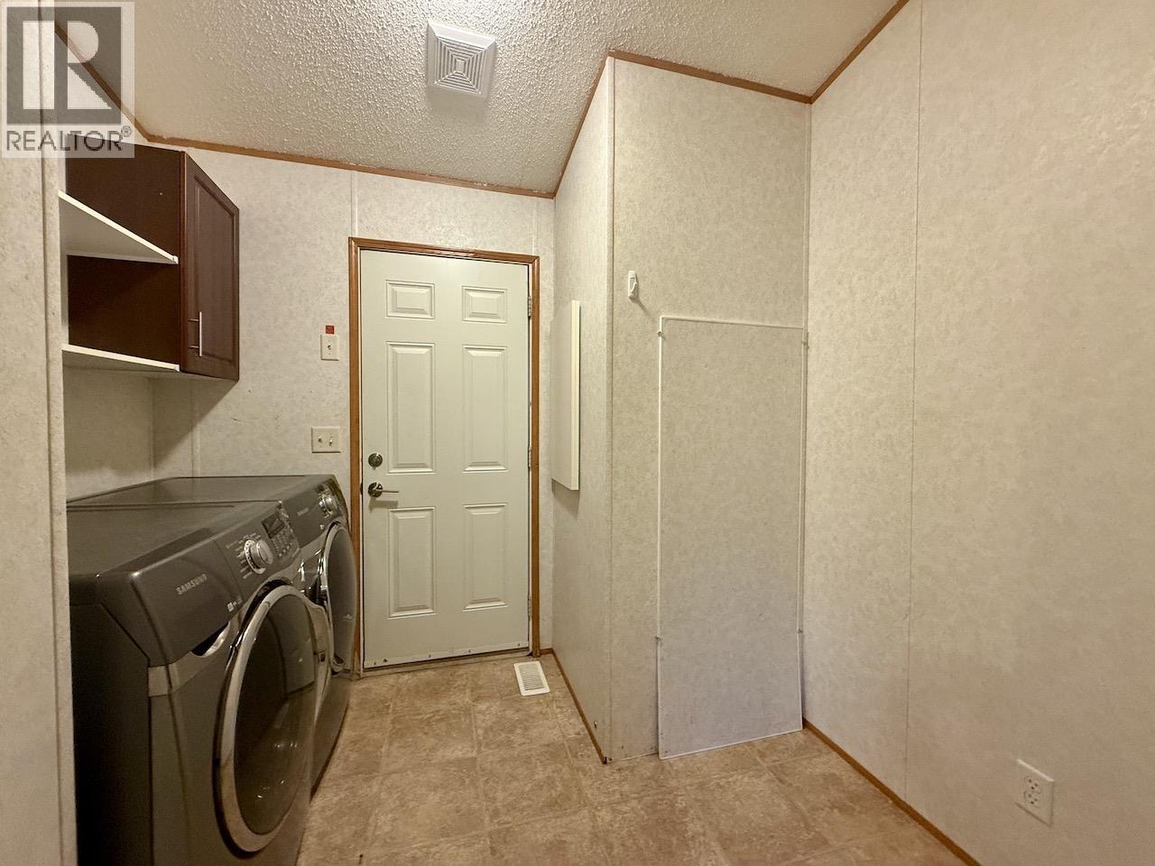 7926 85A AVENUE - 19