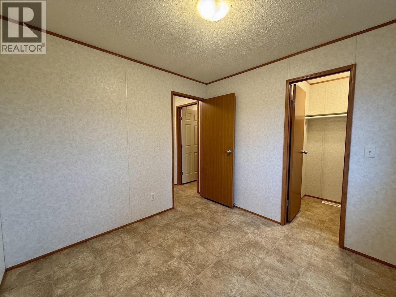 7926 85A AVENUE - 16