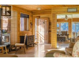 2572 Stoney Drive, Kamloops, BC V2H1P1 Photo 13