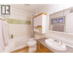 2572 Stoney Drive, Kamloops, BC V2H1P1 Photo 33