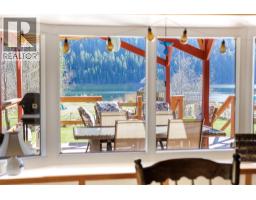 2572 Stoney Drive, Kamloops, BC V2H1P1 Photo 17