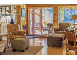 2572 Stoney Drive, Kamloops, BC V2H1P1 Photo 14