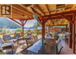 2572 Stoney Drive, Kamloops, BC V2H1P1 Photo 40
