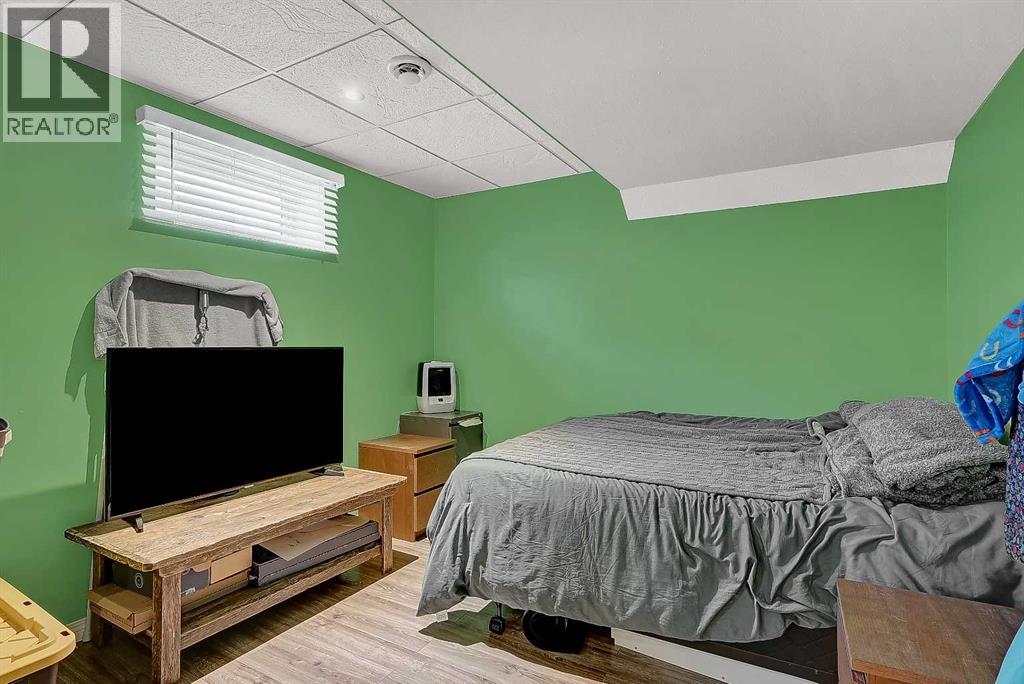 7102 90 Street - Photo 21