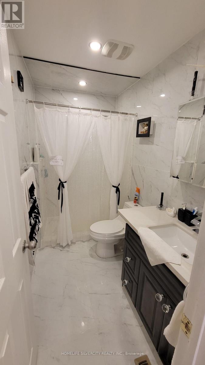 #36 900 CENTRAL PARK DRIVE - 7