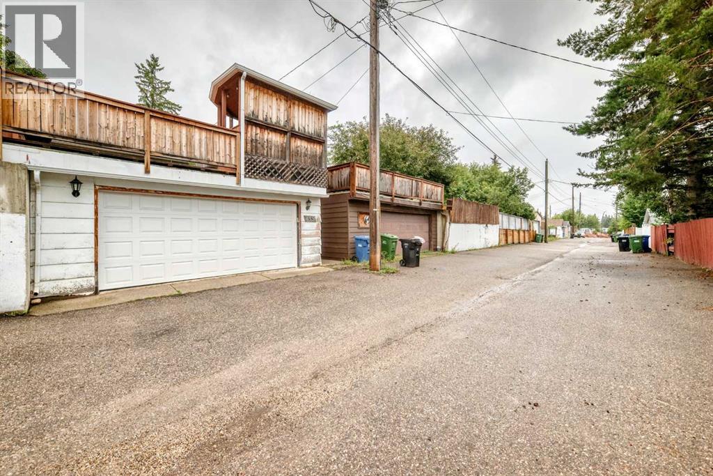439 Queen Charlotte Drive SE - 40