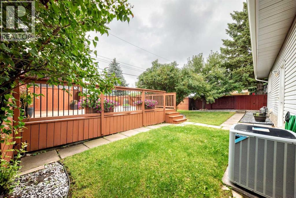 439 Queen Charlotte Drive SE - 39