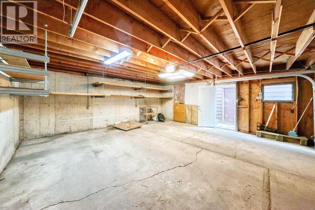439 Queen Charlotte Drive SE - 33