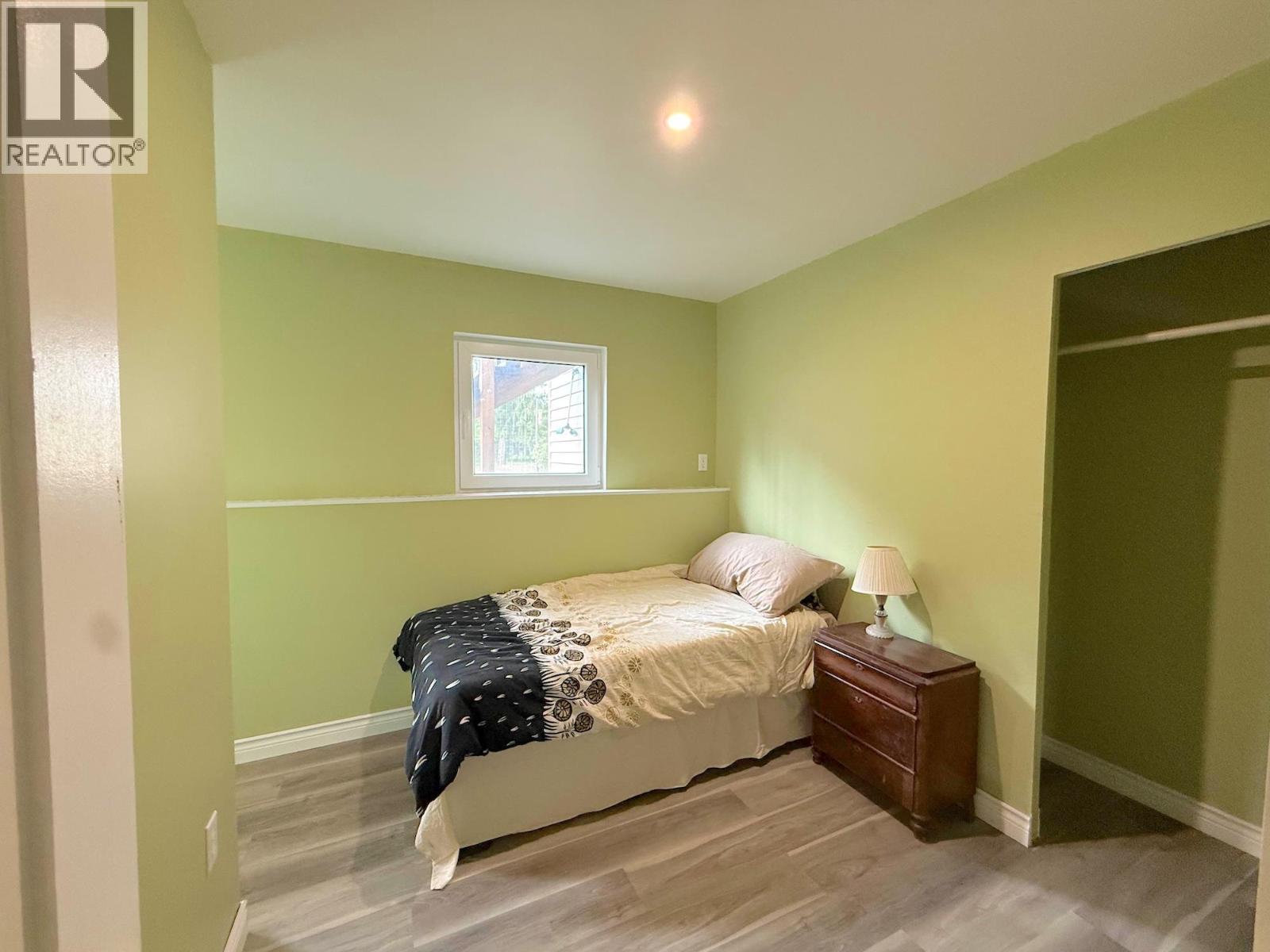 4240 Vancouver Avenue E - 17