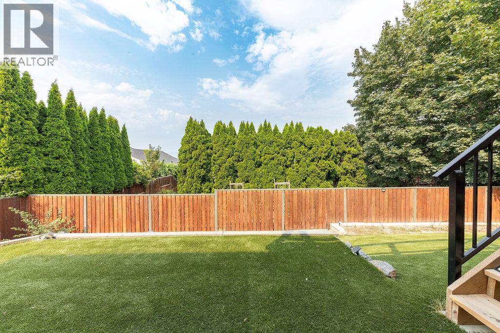 760 ARBUTUS Street - 11