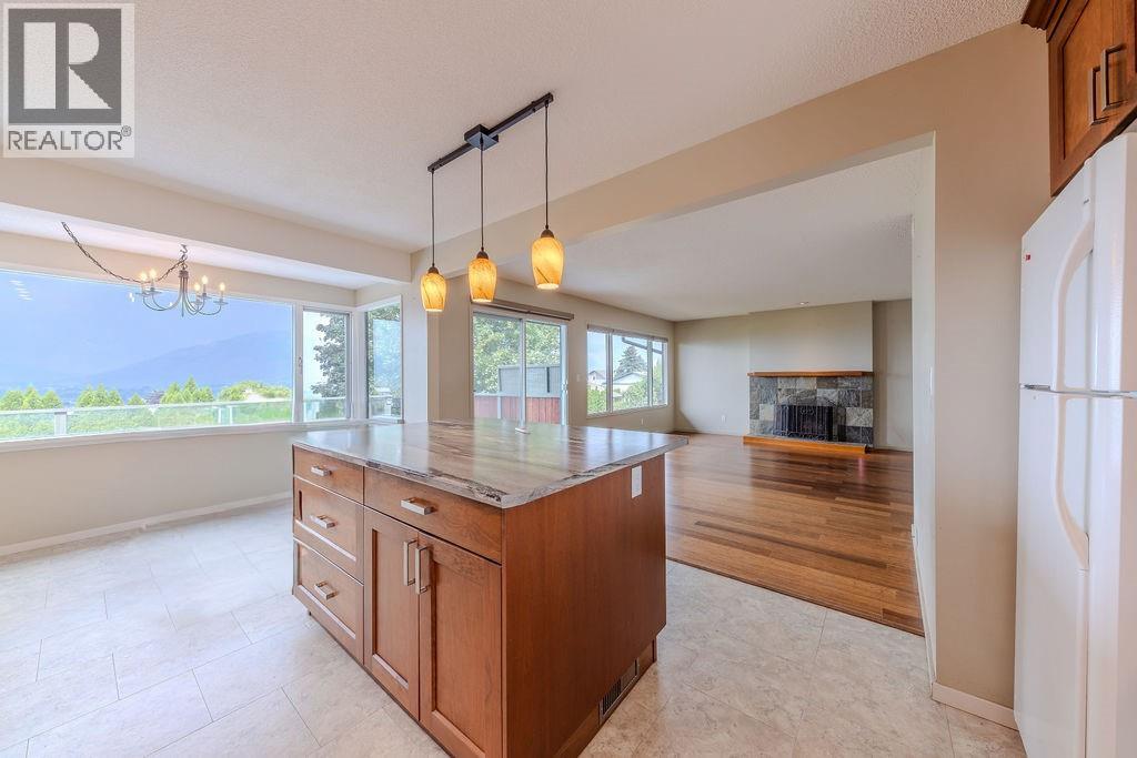 760 ARBUTUS Street - Image 22
