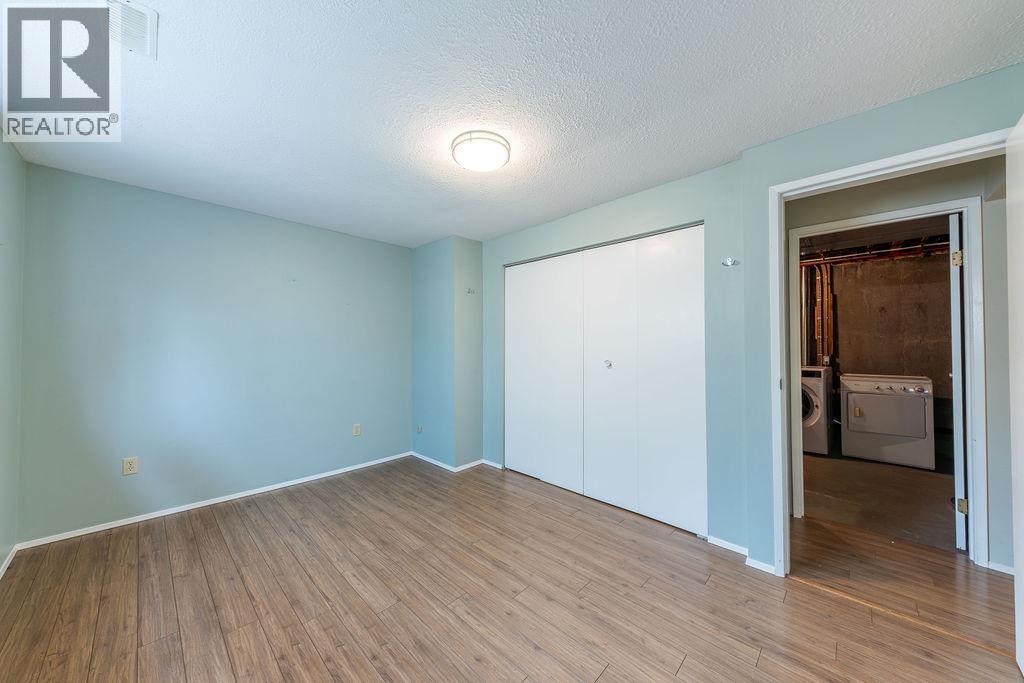 760 ARBUTUS Street - 56
