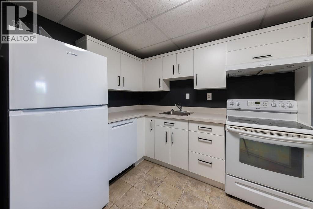 760 ARBUTUS Street - 42