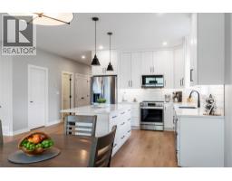 Living room - 1330 10 Street Sw Unit# 16, Salmon Arm, BC V1E0E4 Photo 8