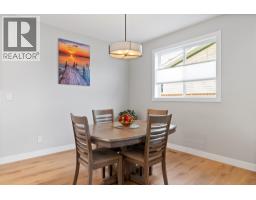 Kitchen - 1330 10 Street Sw Unit# 16, Salmon Arm, BC V1E0E4 Photo 10