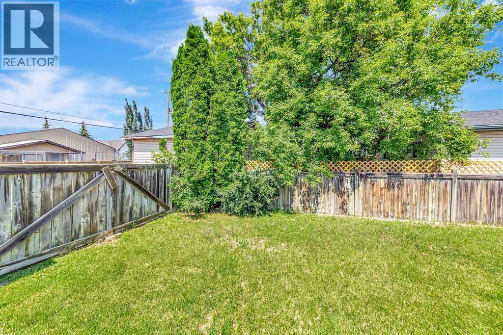 1512 49 Avenue - 36