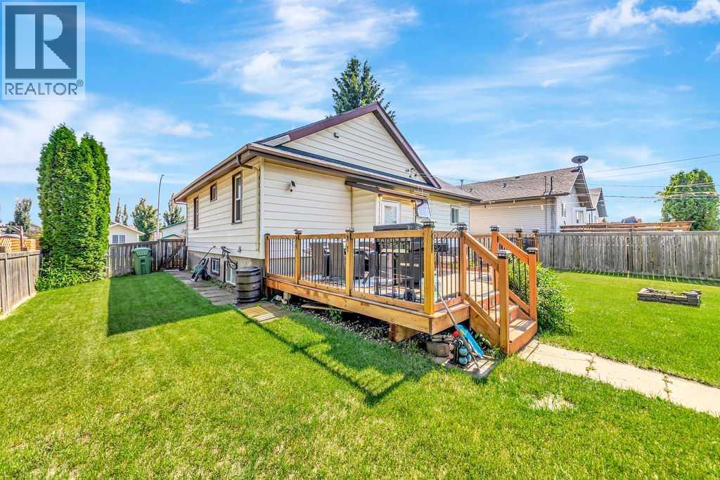1512 49 Avenue - Image 38