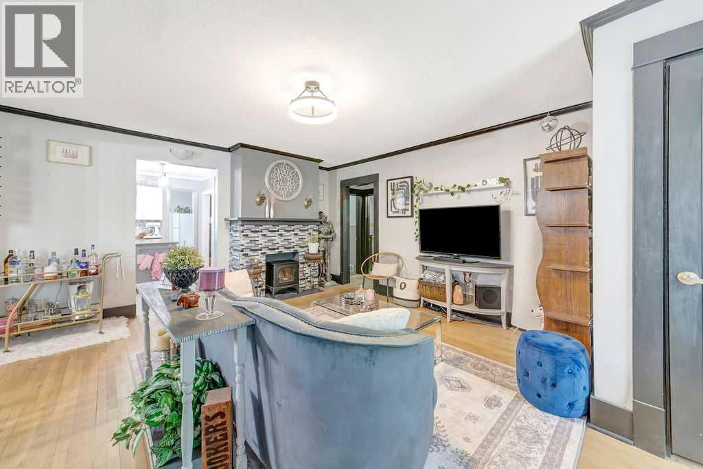 1512 49 Avenue - 3