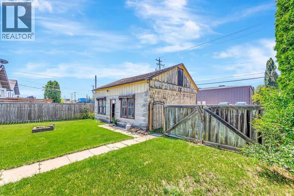 1512 49 Avenue - 37