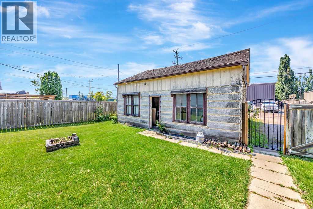 1512 49 Avenue - 31