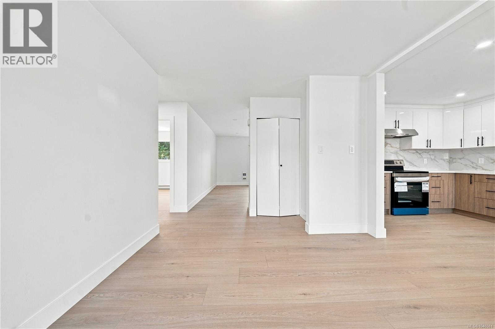 3538 Foxglove Rd - 26