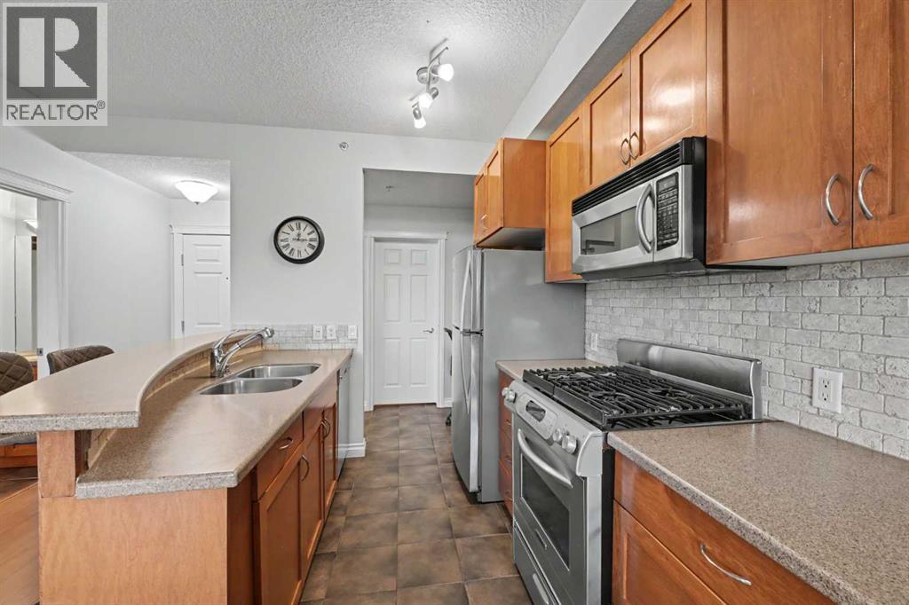930 Centre Avenue Northeast - Photo 8