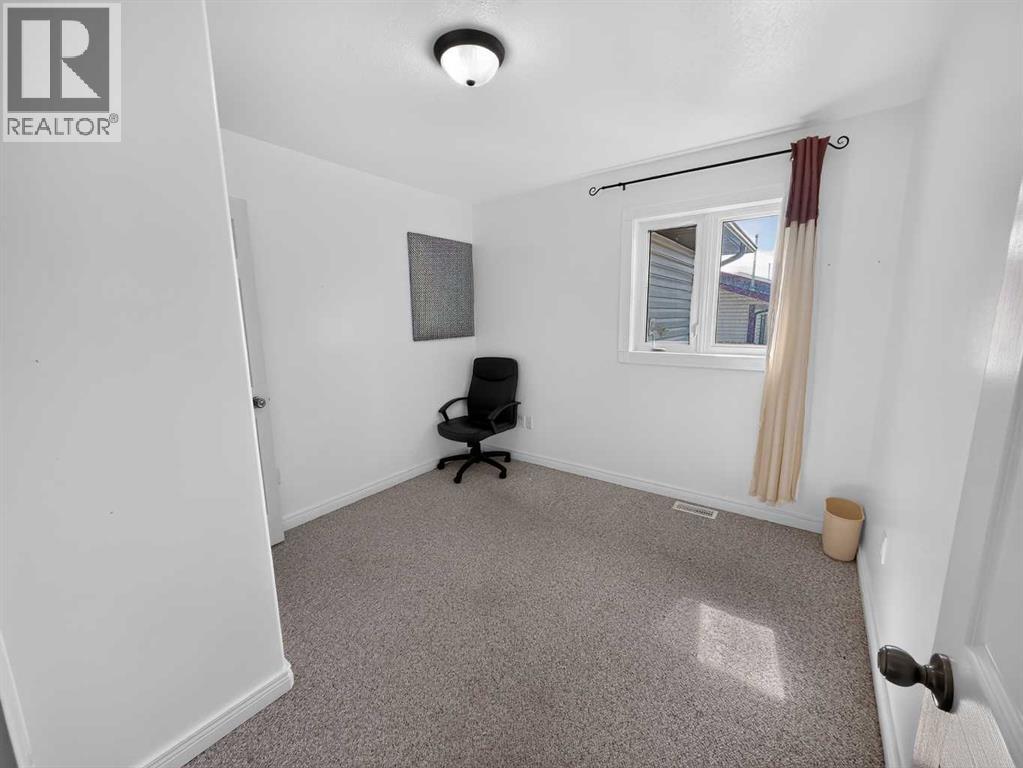 9814 108 Street - Photo 13