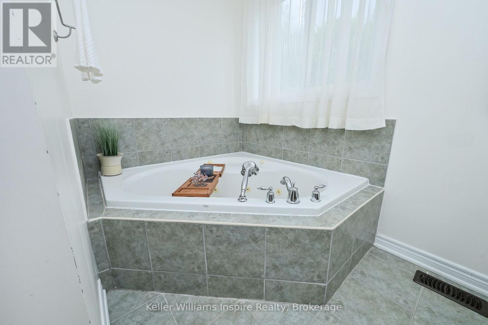 352 ORVIS CRESCENT - Image 22