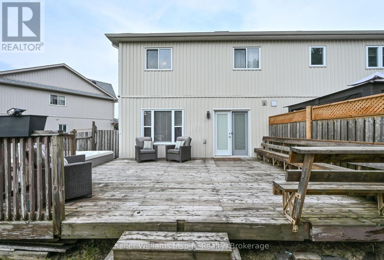 352 ORVIS CRESCENT - 32