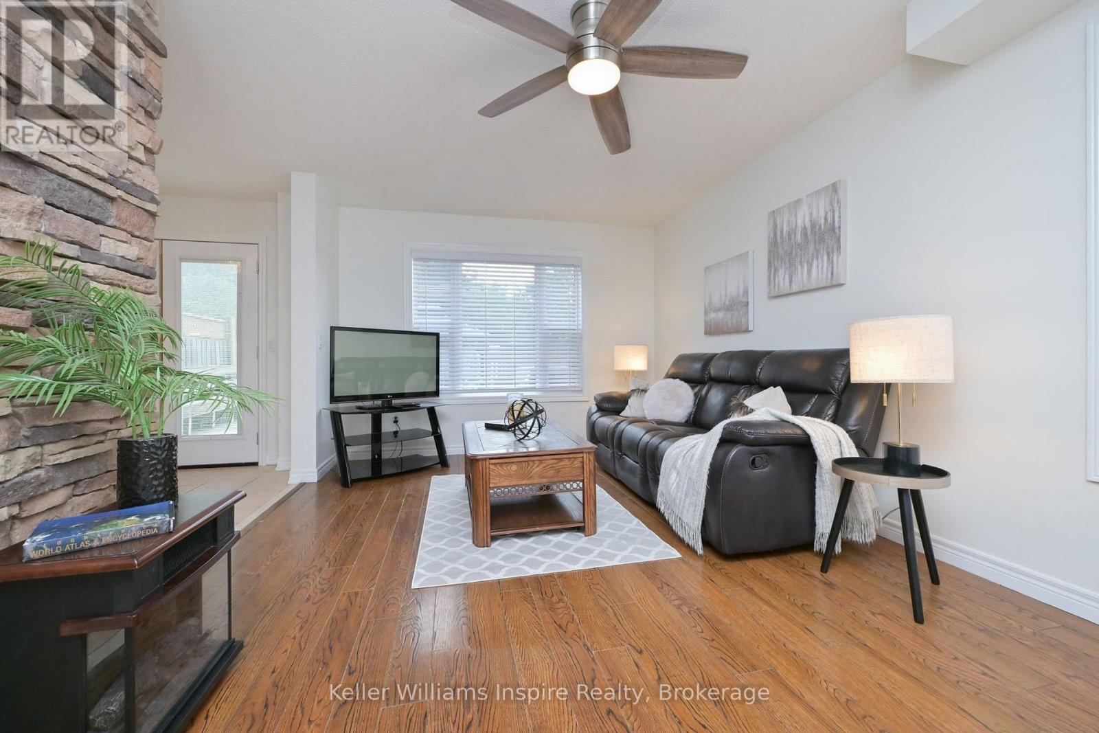 352 ORVIS CRESCENT - 9