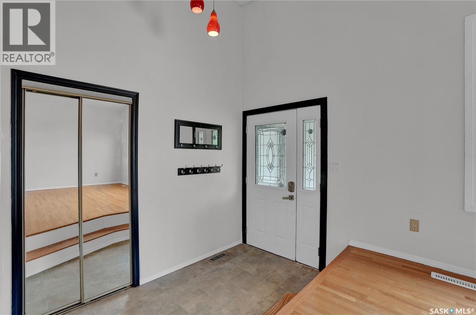 302 Doiron ROAD N - 2