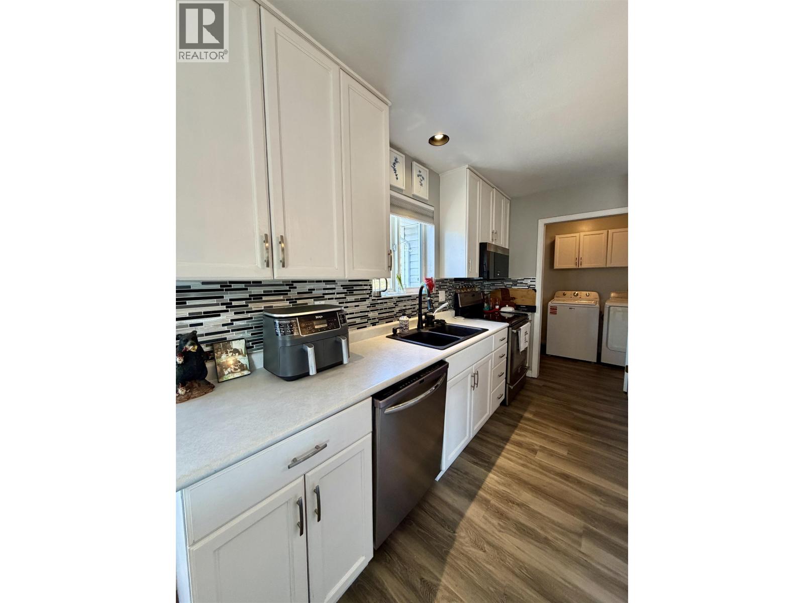 #3 25 WESTRIDGE DRIVE - Image 9