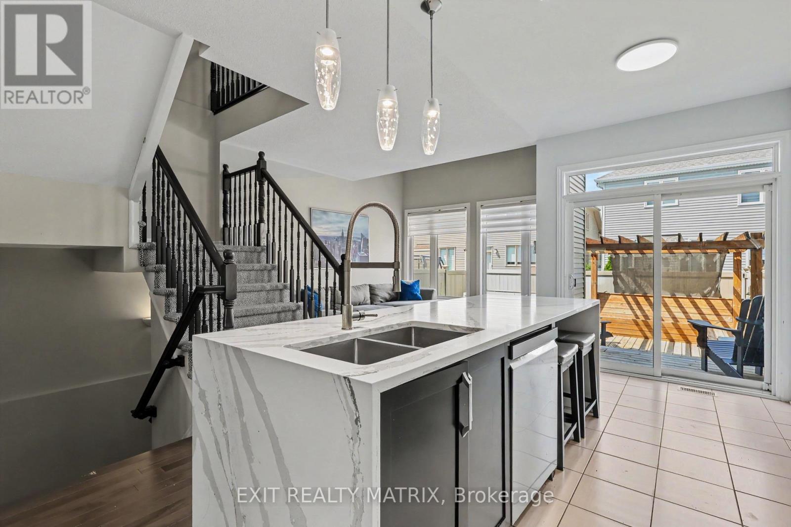 3 Bed, 3 Bath House for Sale in Ottawa – 749 MORNINGSTAR WAY, Ottawa – MLS# X13678506 - Image 9