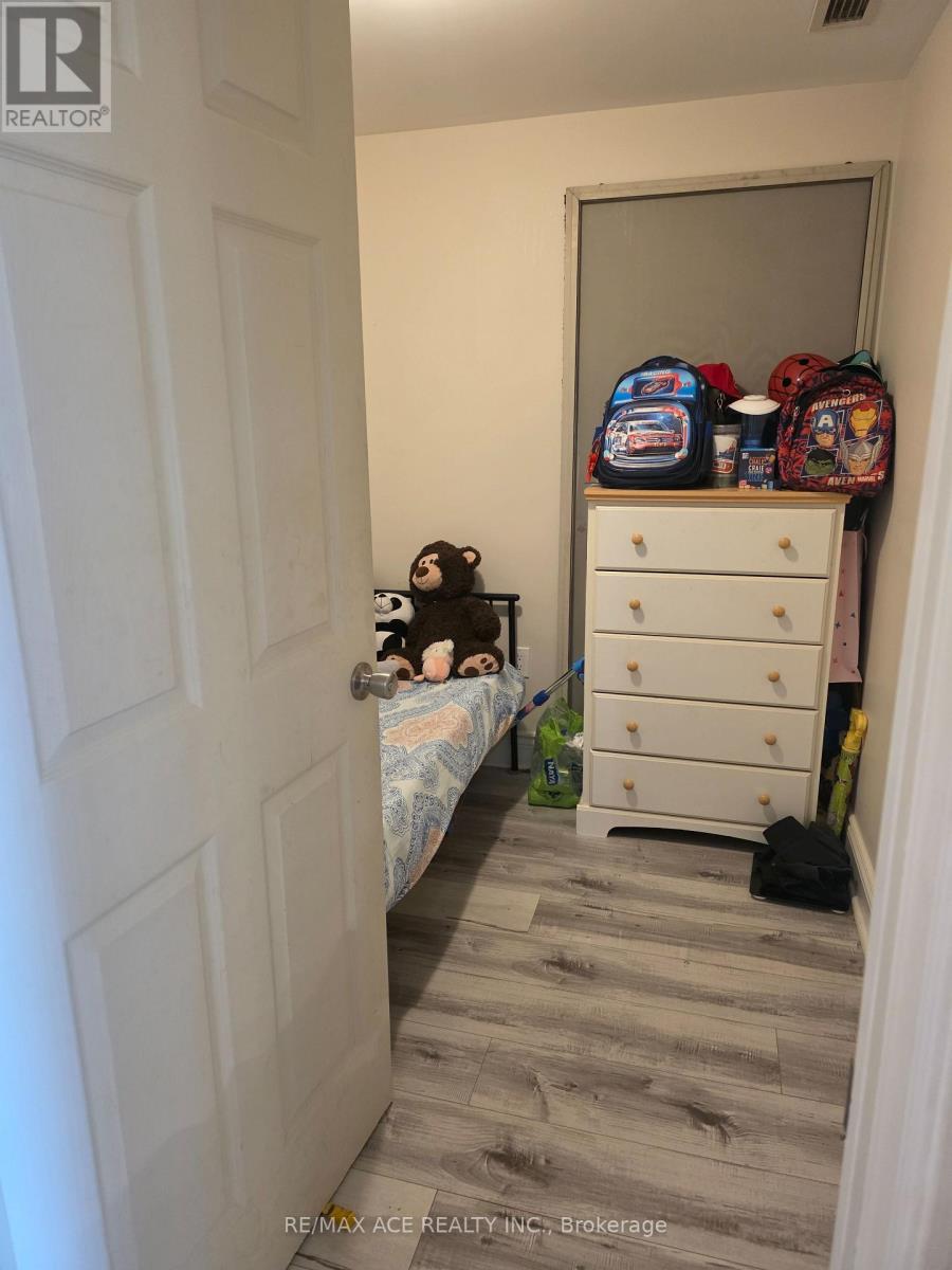 #1801 35 MARINER TERRACE - 6